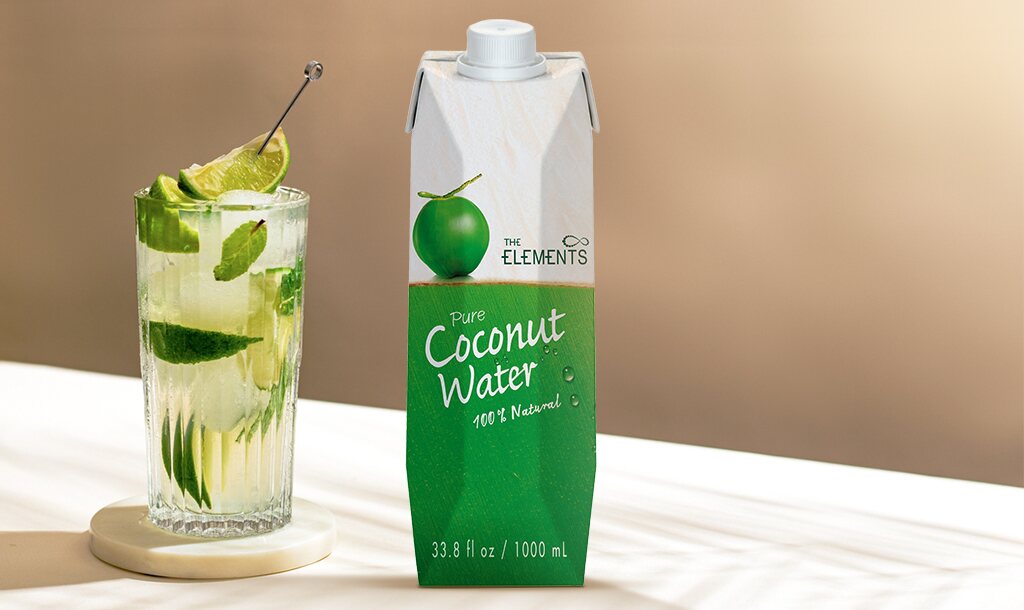 El agua de coco es una alternativa saludable a las bebidas azucaradas | Foto: Cortesía de The Elements