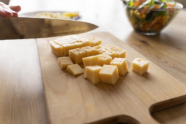 El queso manchego contiene un 50% de materia grasa
