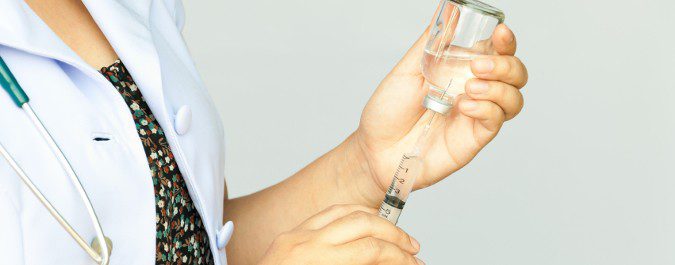 La inmunoterapia puede aplicarse mediante vacunas y se trata de un proceso largo