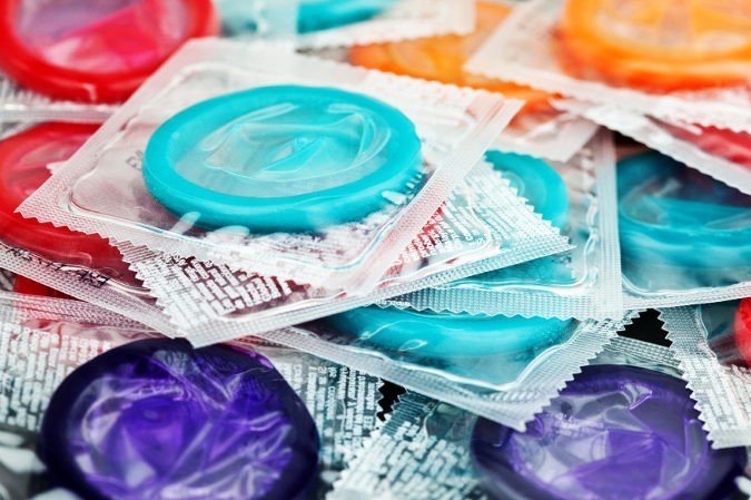 Como en casi todas las enfermedades trasmitidas por vía sexual, la mejor forma de prevenirlas es el uso del condón