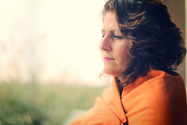 Cuando una mujer empiece a tener los síntomas típicos de la menopausia deberá acudir al médico