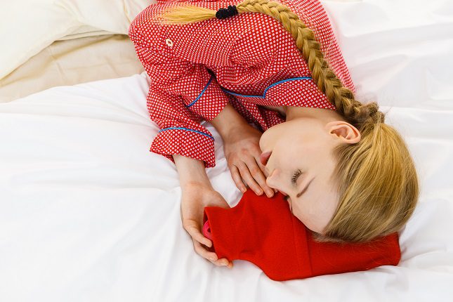 Mete las sábanas y especialmente la funda de la almohada en la nevera media hora antes de irte a dormir