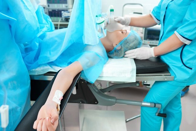El tipo de anestesia que se usa típicamente durante una colonoscopia es la sedación consciente