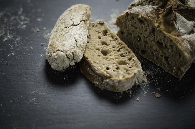 El consumo en exceso del pan blanco y sobre todo del industrial puede provocar un aumento del colesterol