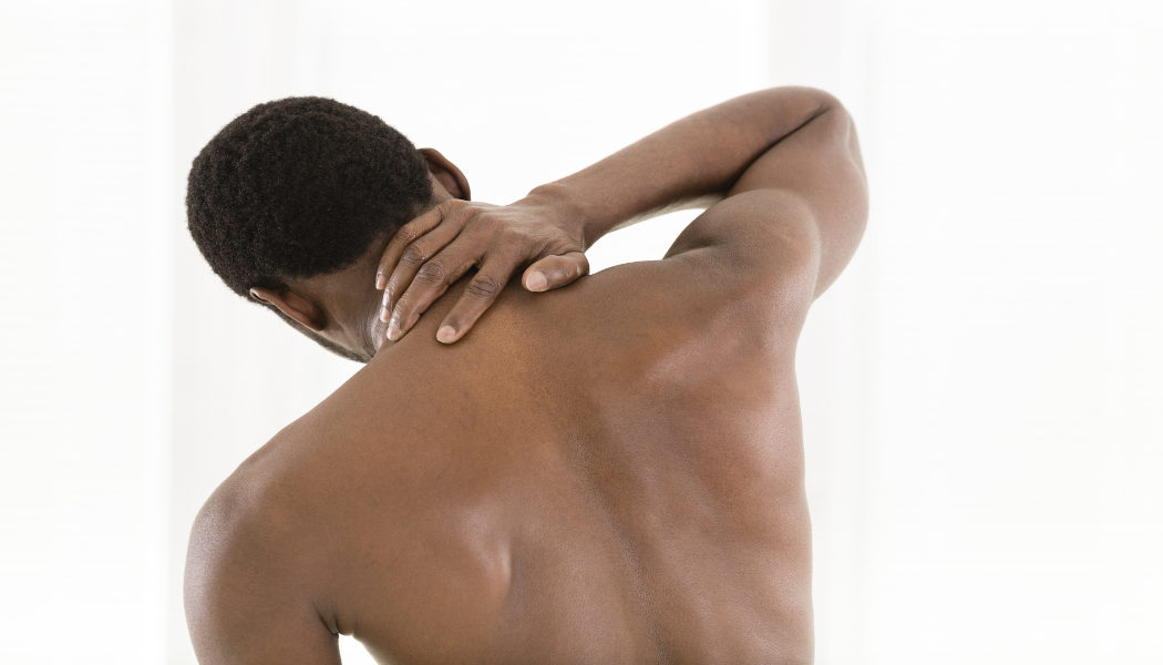 ¿Qué ejercicios ayudan a fortalecer la espalda?