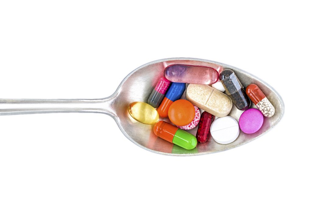 ¿Por qué los antibióticos llevan ácido clavulánico?