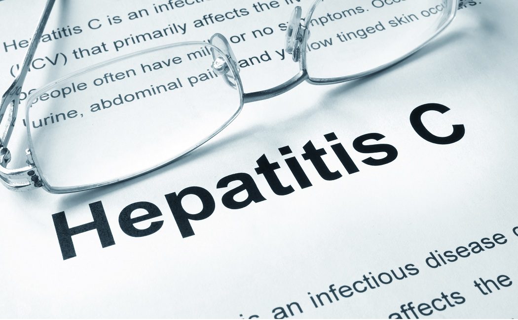 Cómo puedes protegerte de la hepatitis C