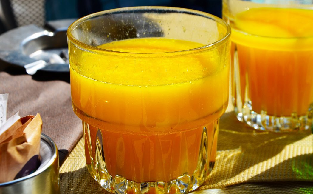 El zumo de naranja, ¿es malo para ti?