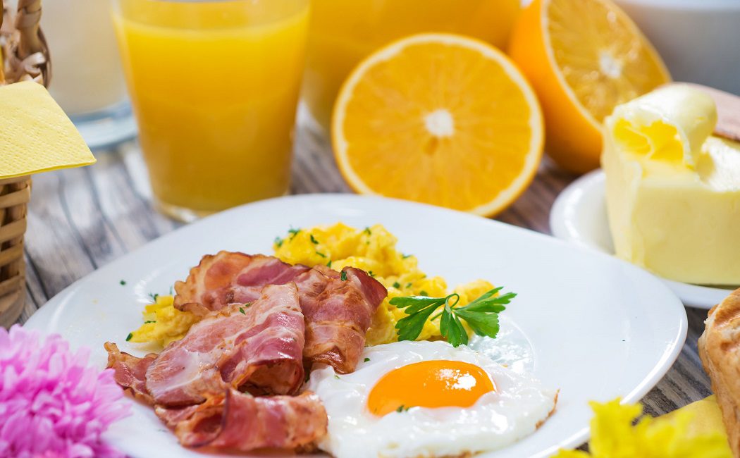 Por qué deberías desayunar huevos