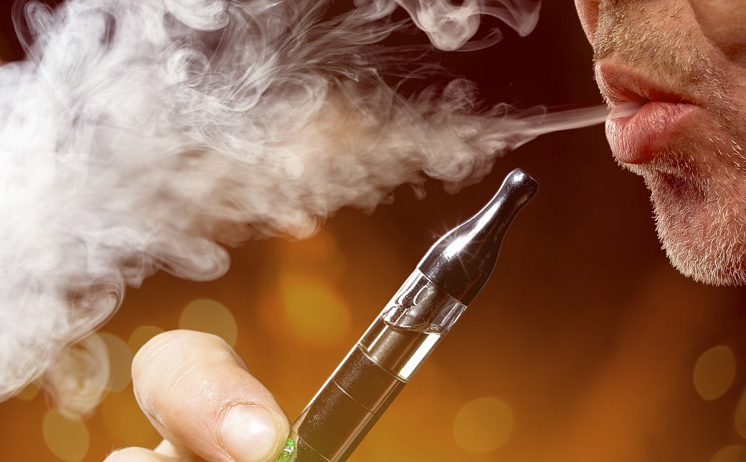 ¿Los cigarrillos electrónicos producen niveles peligrosos de formaldehído?