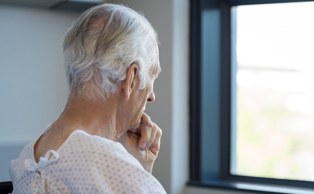 Por qué una persona con Alzheimer no te reconoce