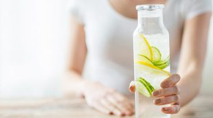 Mitos sobre tomar agua con limón