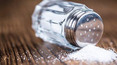 Por qué tienes que reducir la sal en tu dieta