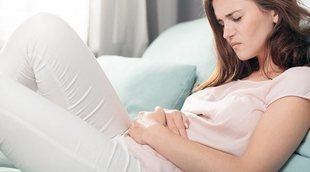¿Por qué se hincha el vientre a causa del estrés?