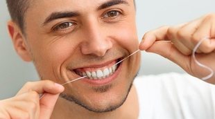 Cómo usar el hilo dental correctamente